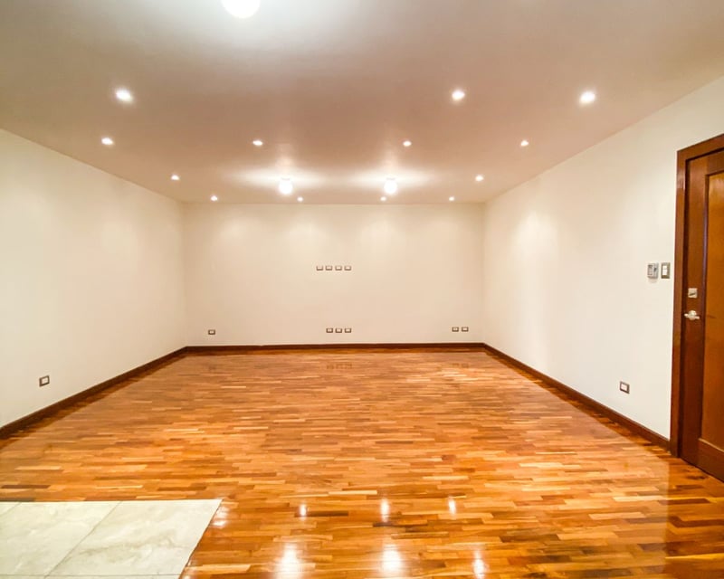 Apartamento en Alquiler Edificio Casa Alhambra, zona 15 VHI