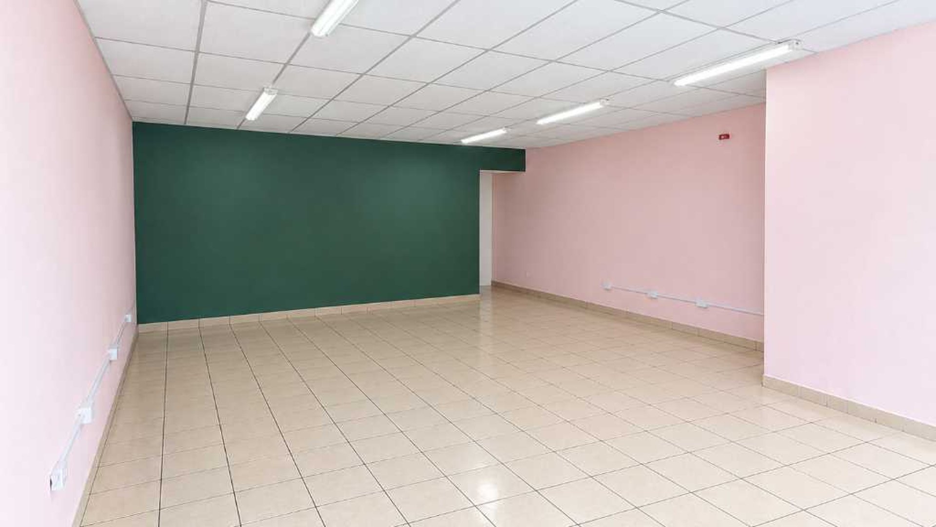 LOCAL COMERCIAL EN RENTA – ZONA 10