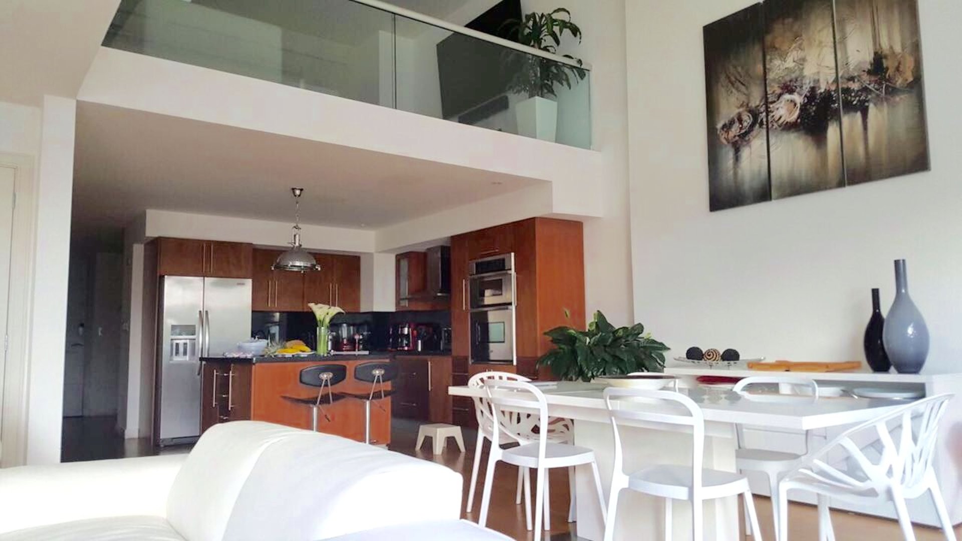 Apartamento 2 hab/2 niveles en venta zona 10