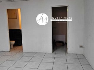 Oficina en renta Zona 10 - 4