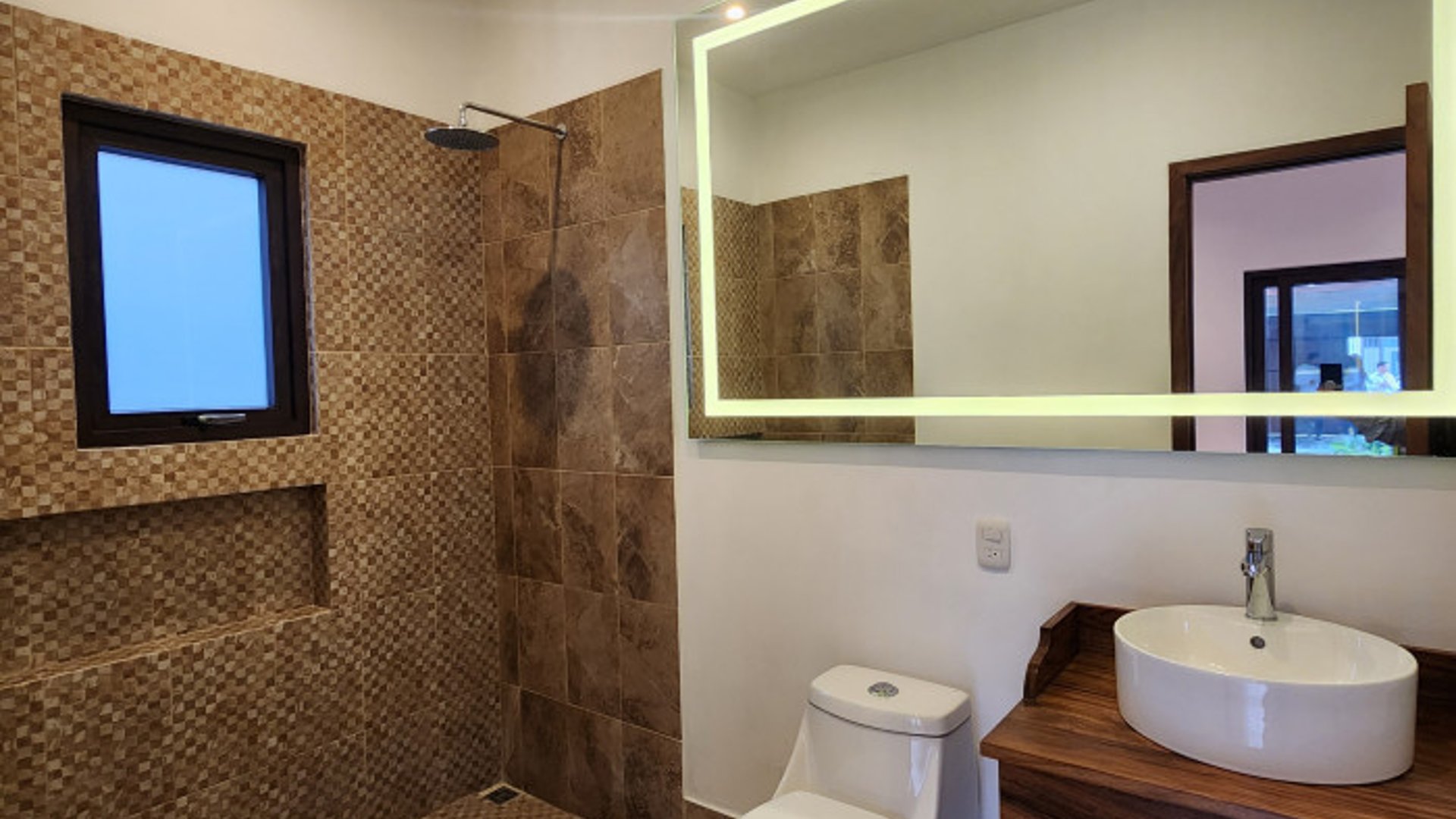 Exclusiva Casa esquina en Venta en La Antigua Guatemala - Miniatura 17