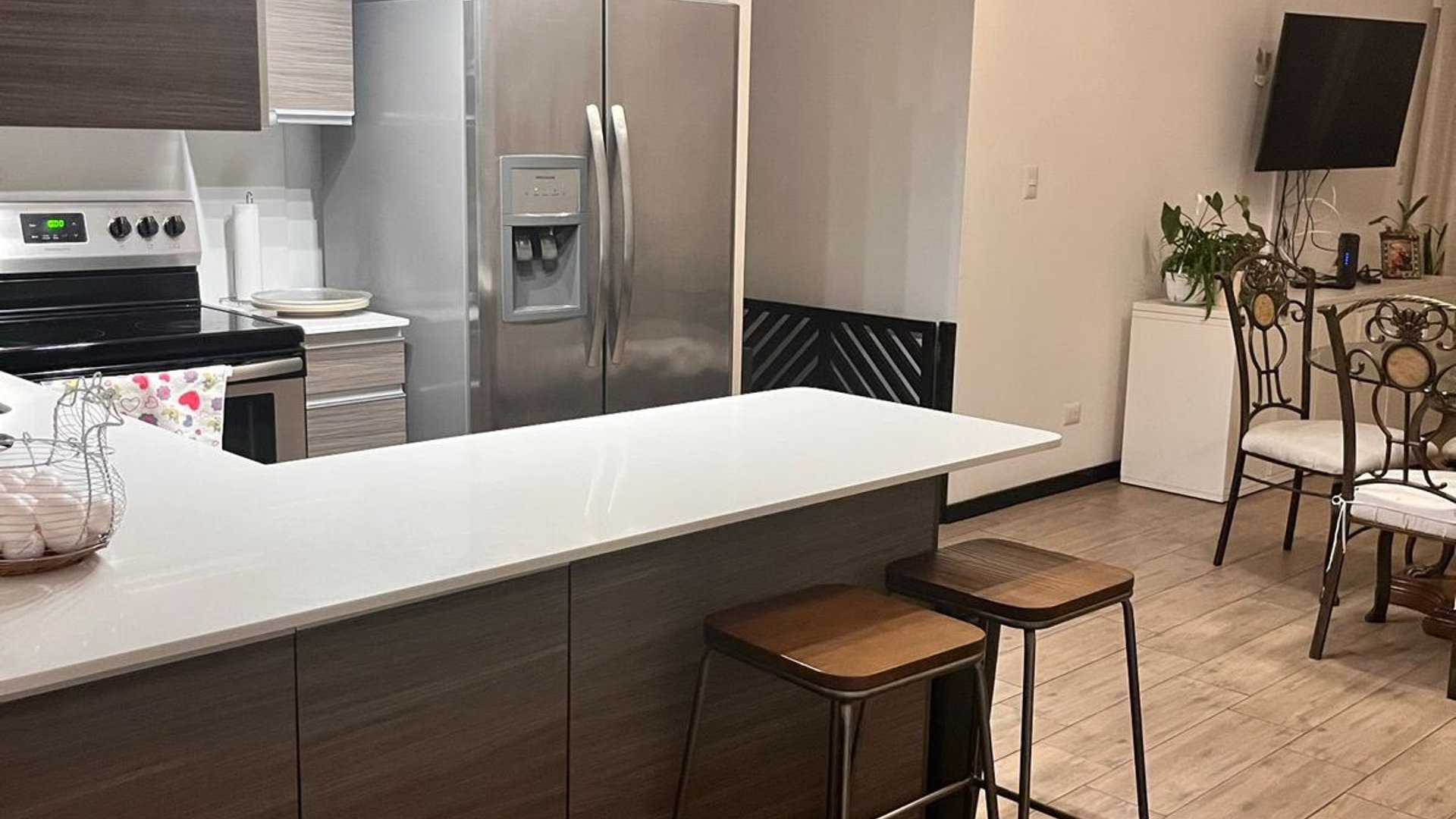 APARTAMENTO EN RENTA EN CASALINI DE ALTAMIRA | ZONA 14 - Miniatura 4
