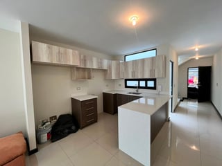 Casa en Venta de 3 Habitaciones Hacienda Real Zona 16 - 5