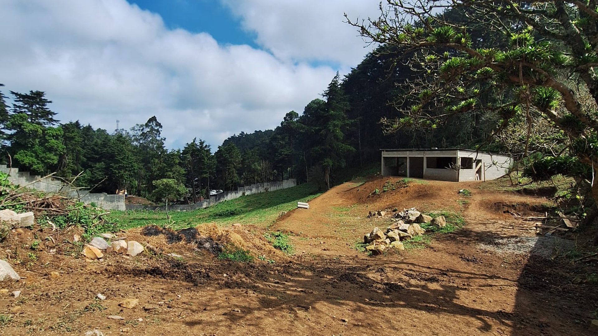 Terreno comercial en alquiler en Santa Catarina Pinula - Miniatura 2