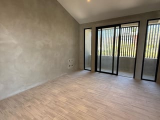 Casa en Venta en Loma Real, San Cristóbal zona 8 de Mixco - 2