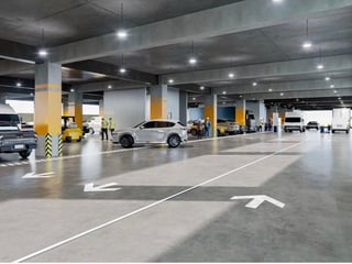 OFIBODEGA EN VENTA CERCA DE OAKLAND MALL Y ZONA VIVA, ZONA 10 - 4