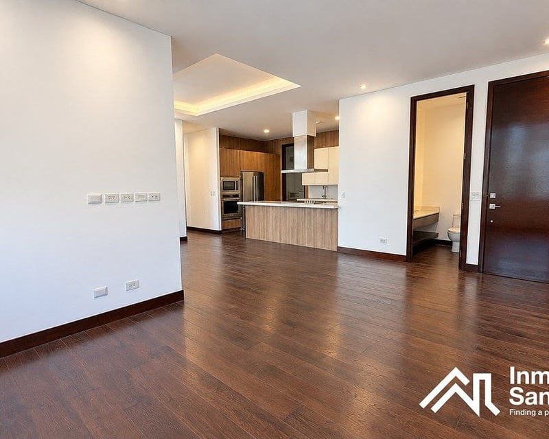 Apartamento en venta y renta en Echo, zona 14, con amplio balcón