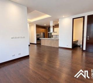 Apartamento en venta y renta en Echo, zona 14, con amplio balcón