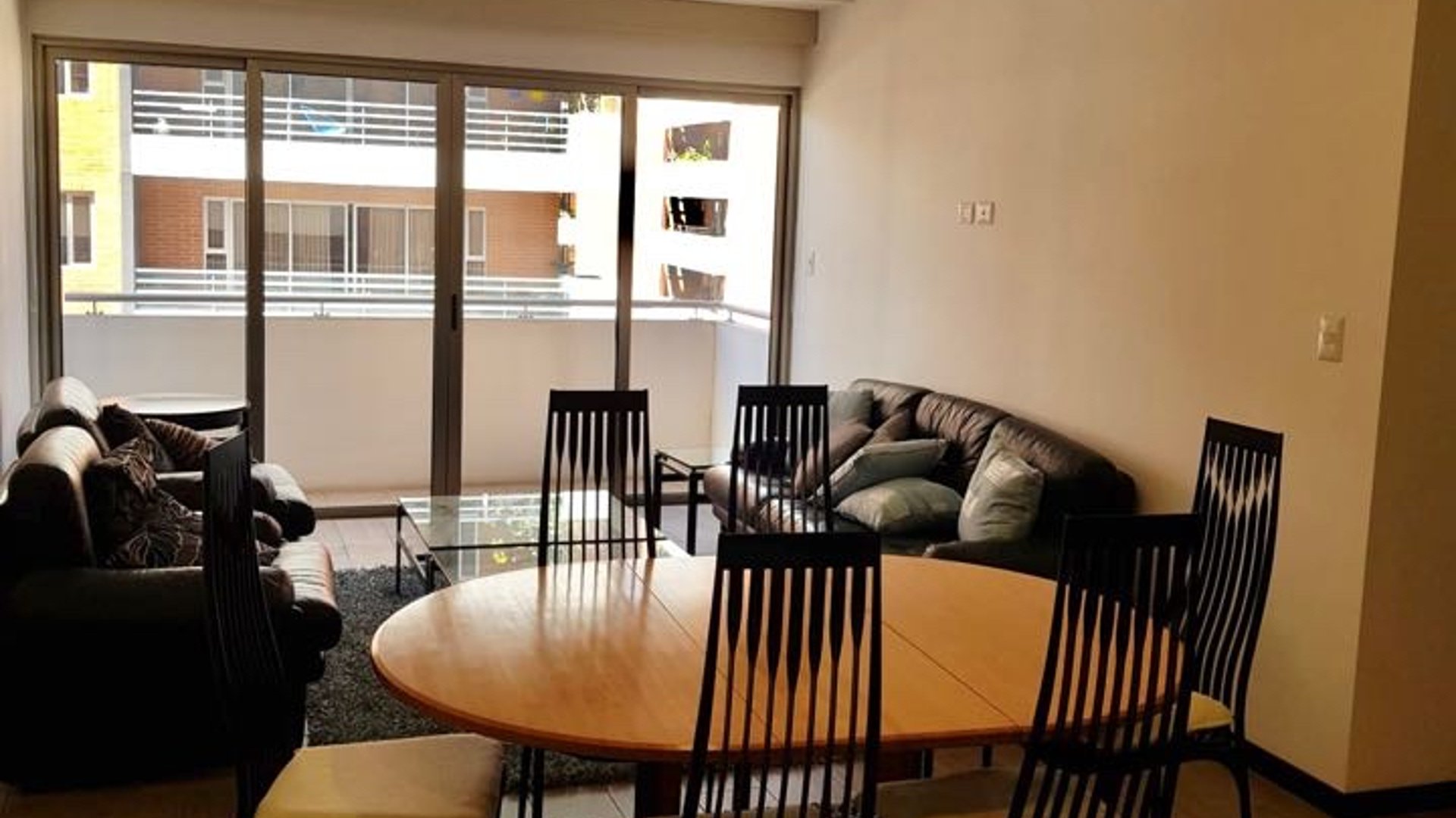 Rento Apartamento en Casalini Zona 10 - Miniatura 4