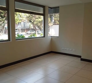 OFICINA EN RENTA  | ZONA 14 | 101.27 m² | - Miniatura 3