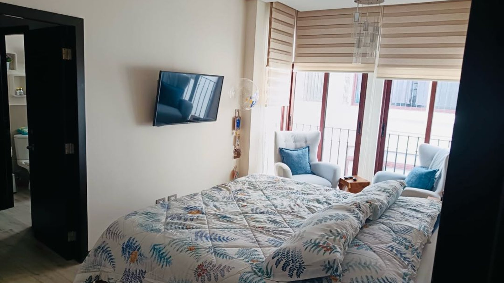 Apartamento Amueblado en Venta Lirios de Cayala Zona 16 - Miniatura 9