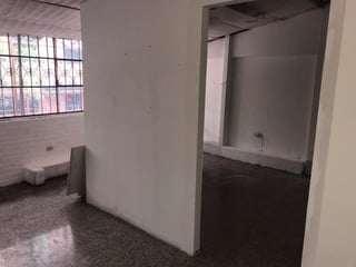 En Venta Casa para uso comercial en Zona 4 - Image 7