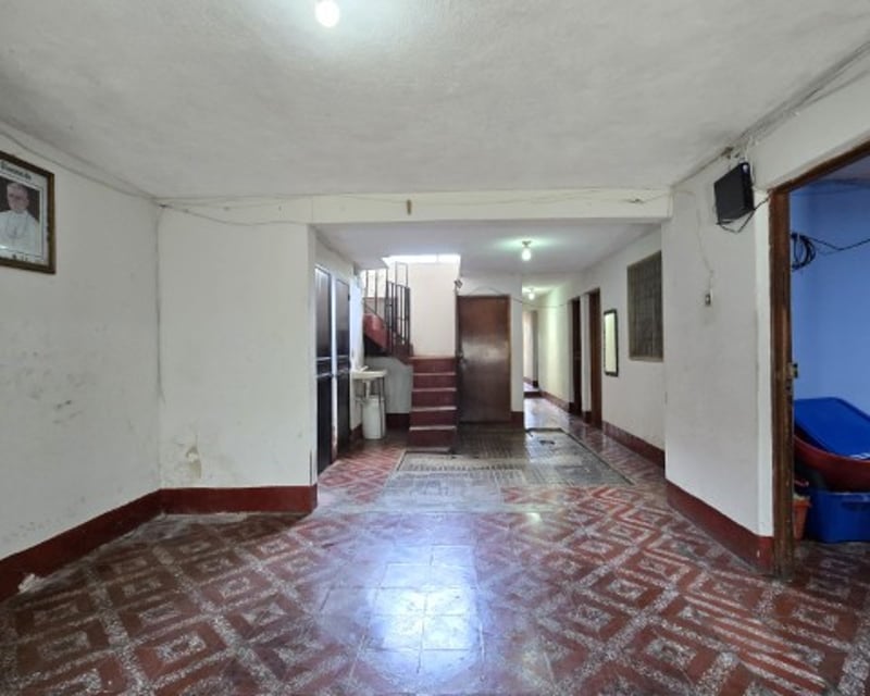 Casa y Apartamentos en Venta Zona 2 de Mixco El Tesoro