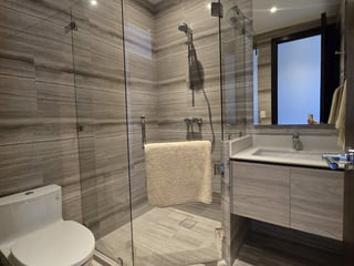 Lujosos Apartamentos en Zona 10 en Santa Sofia - Image 9