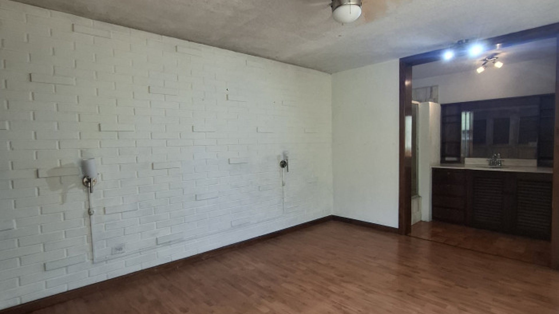 Casa en renta en zona 10 Bulevar Los Próceres - Miniatura 25