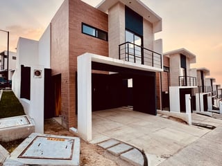 CASA EN RENTA COND. 7 GOTAS DE SAN VICENTE | KM 16.5 CAES - Image 1