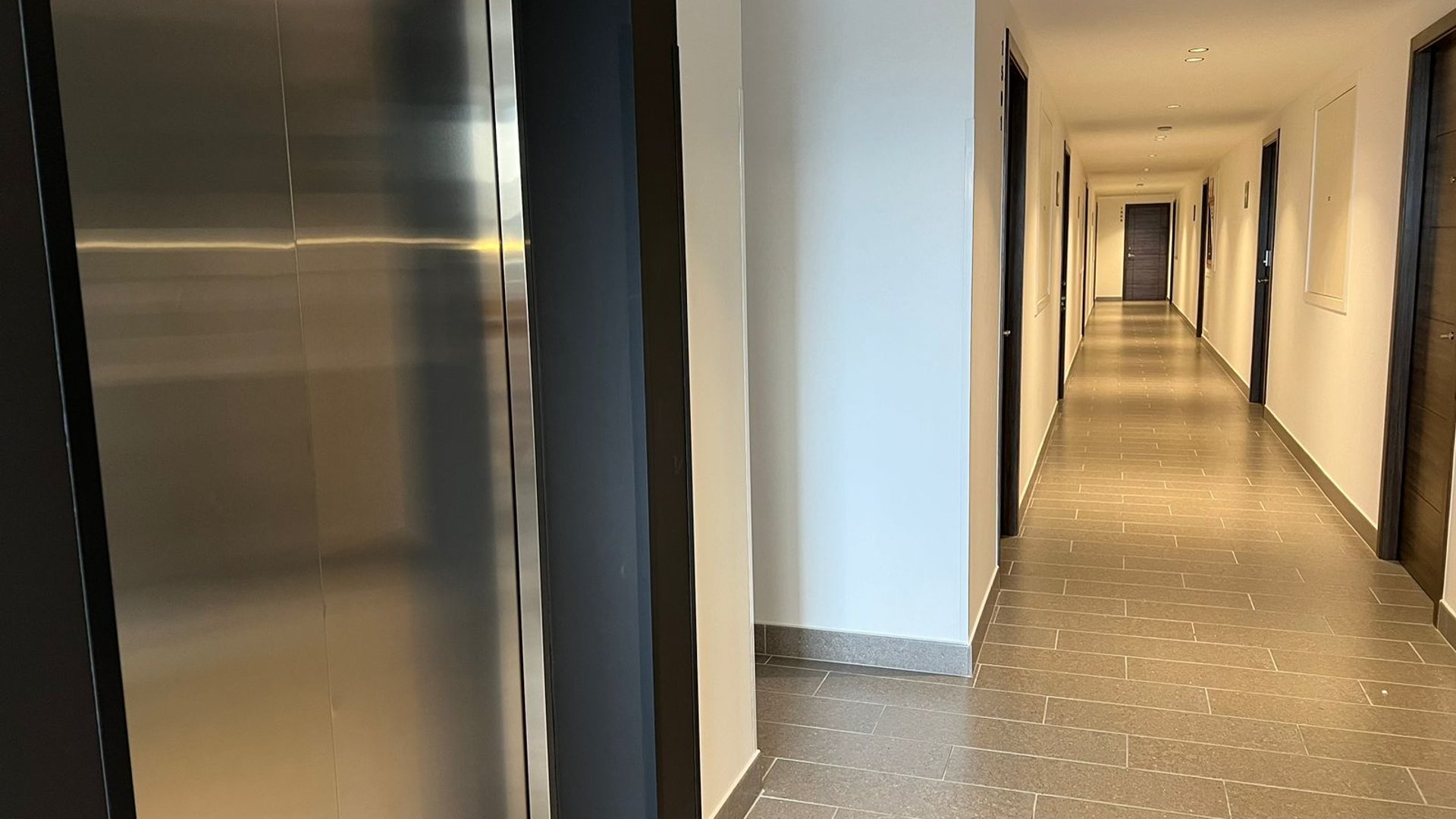 APARTAMENTO AMUEBLADO EN RENTA EN FIAMENE ZONA 10 - Miniatura 16