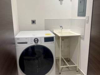 APARTAMENTO EN ALQUILER  Edificio Spazio, zona 15 - Image 9