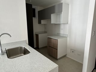 Apartamento en renta de 2 habitaciones con balcón en zona 11 Ref-5368 - 2