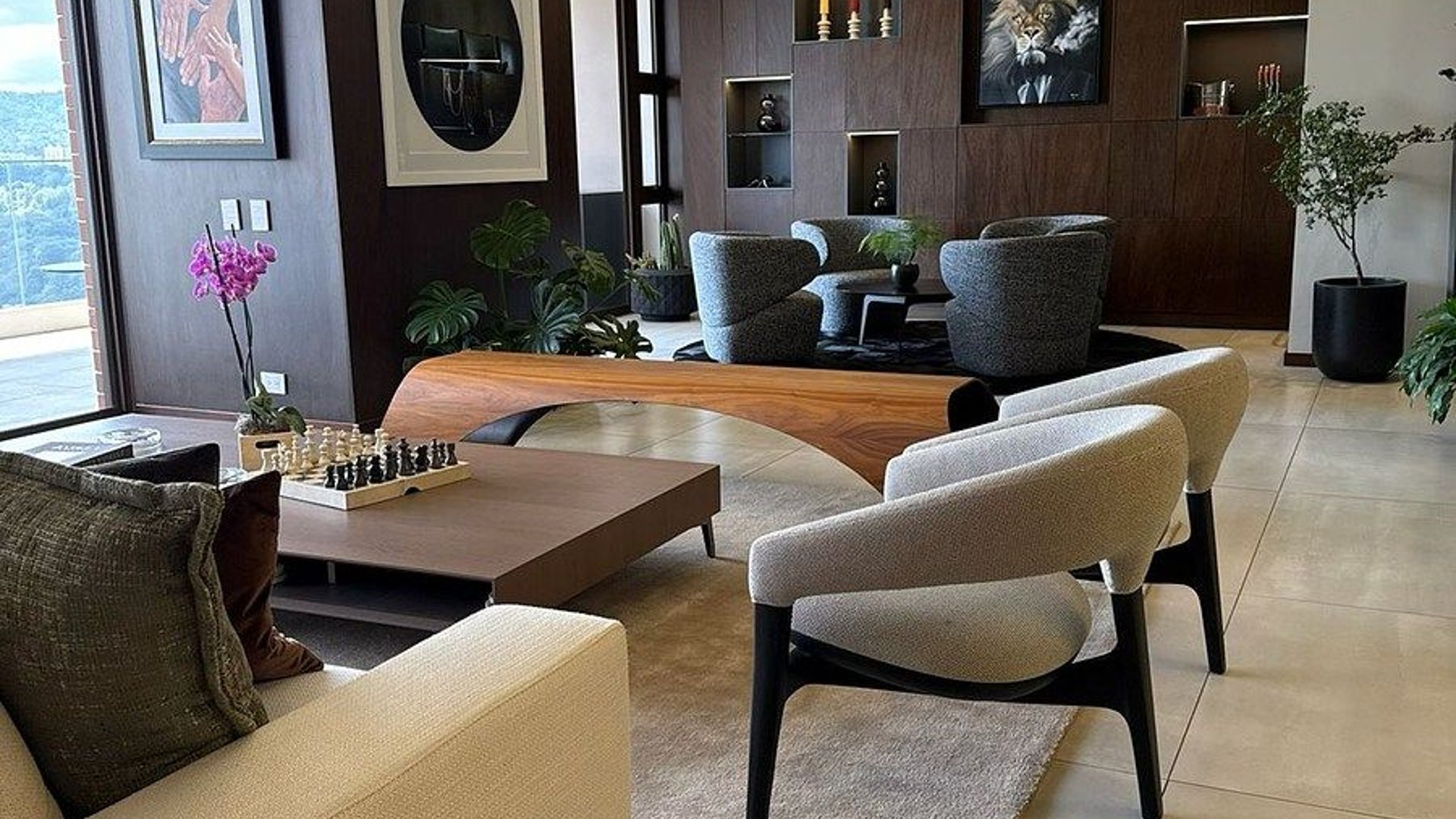 Precioso Apartamento en Venta en Avita, Zona 14 - Image 1