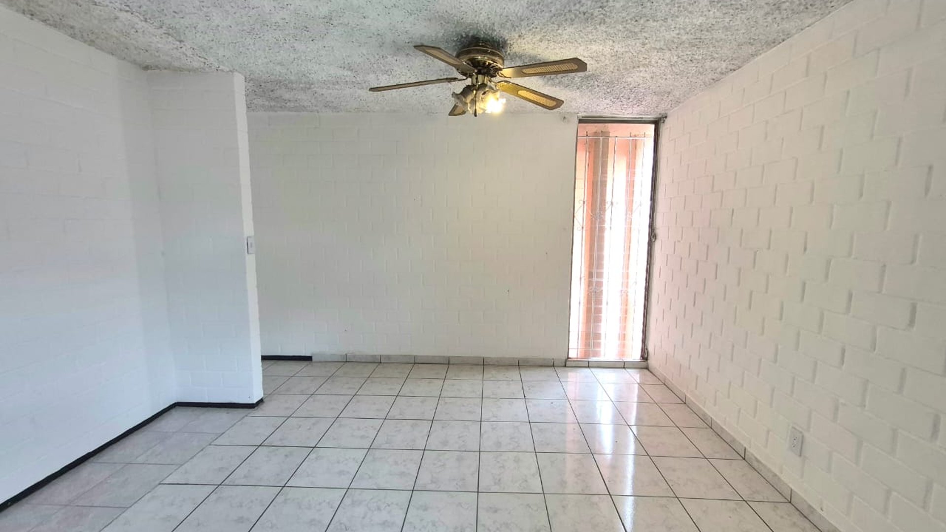 VENTA Casa Zona 18 Colonia Atlántida  - Miniatura 6