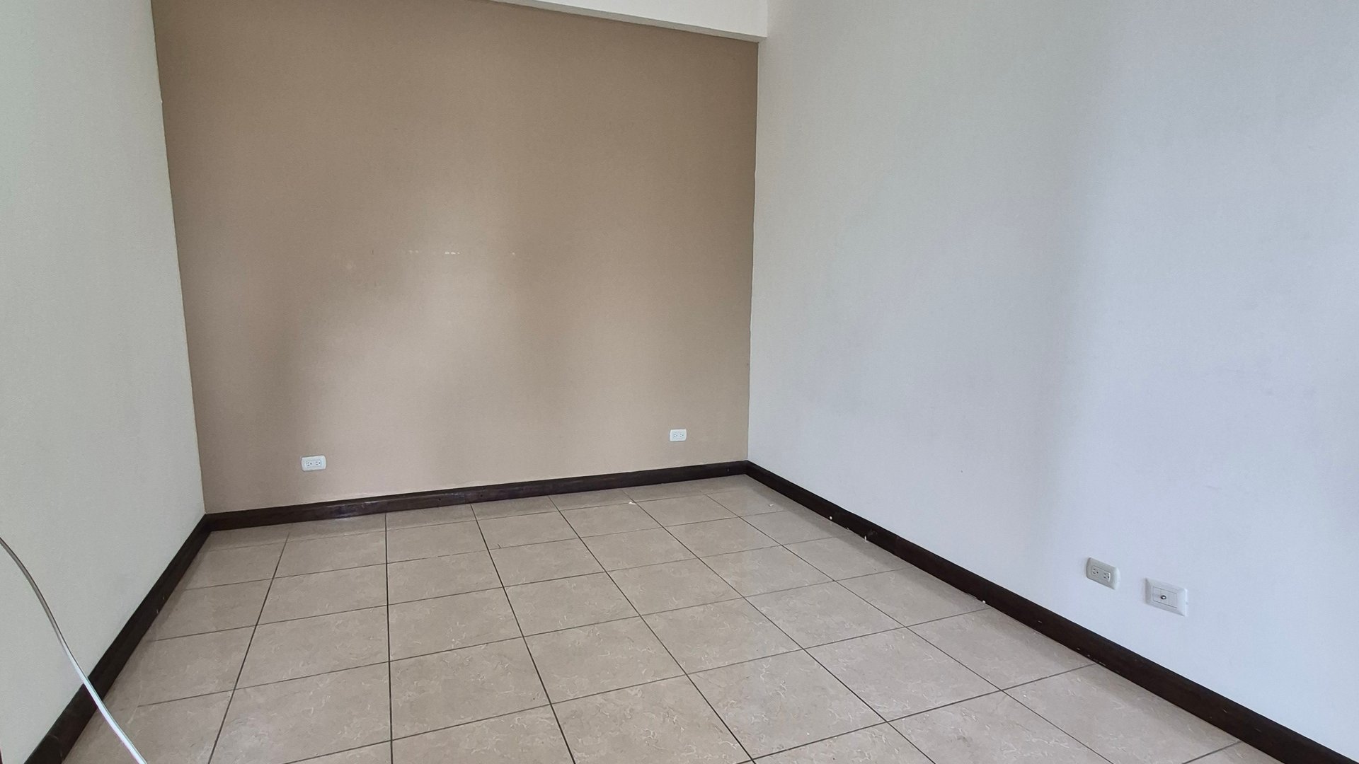Apartamento en Renta en Kanajuyu Zona 16 - Miniatura 16