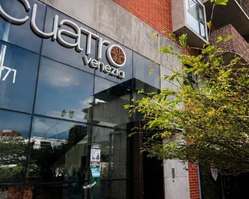 📍 APARTAMENTO EN VENTA – 1 HAB + ESTUDIO + JARDÍN | 4VENECIA | ZONA 4
