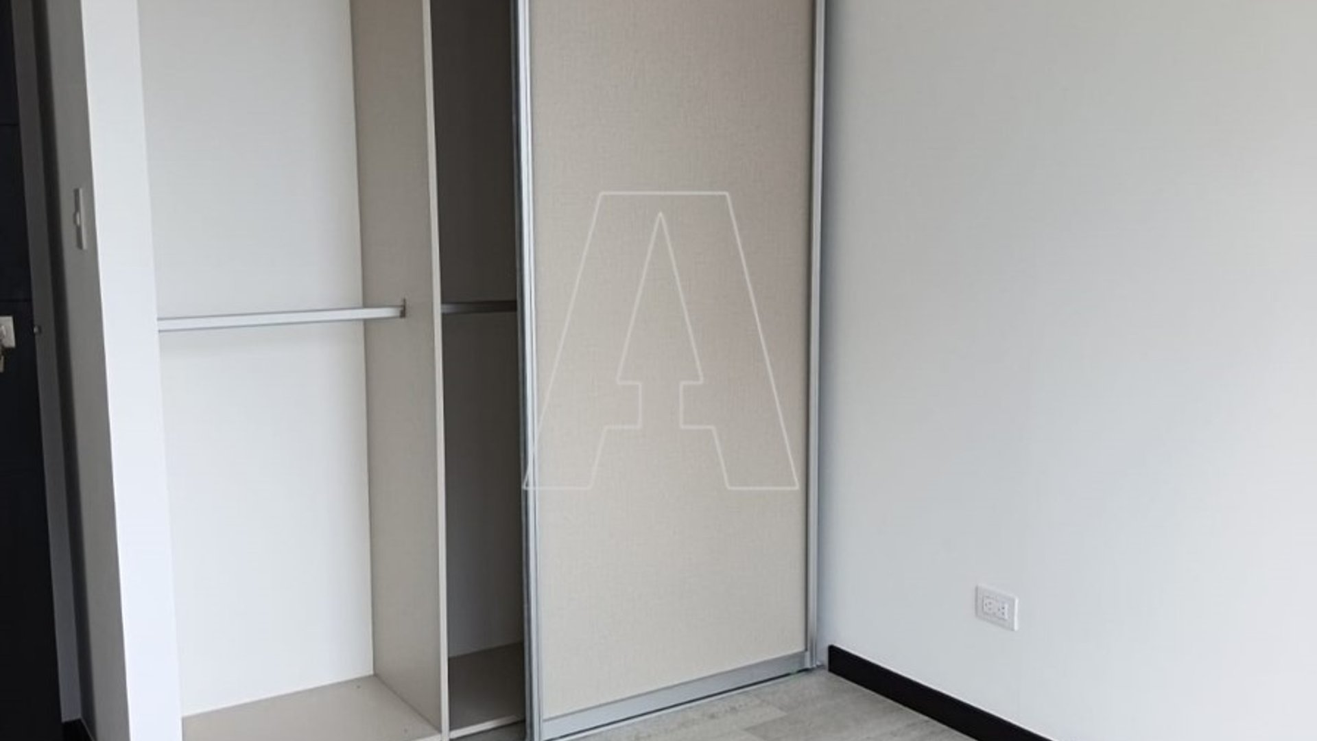 Moderno Apartamento en Renta - Zona 13, Avenida Las Américas - Miniatura 23