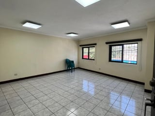 Locales Comerciales - 4