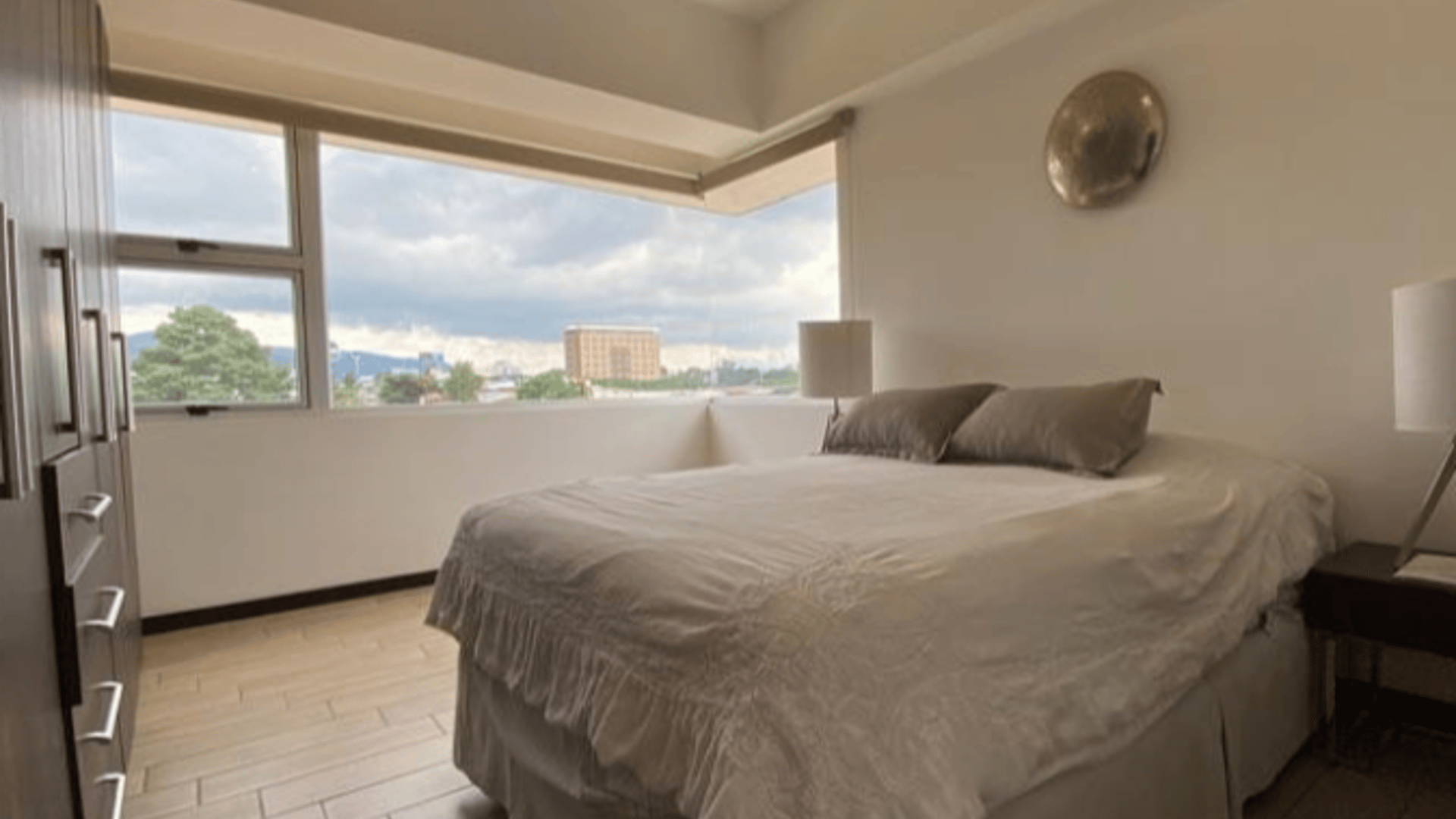 Apartamento en venta, en Zona 10