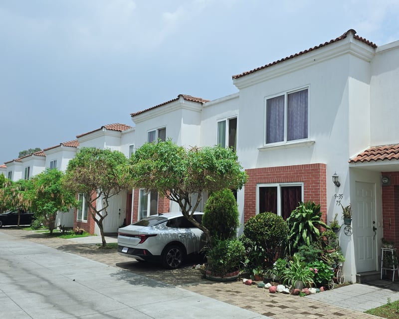 Casa en Venta en Hacienda de Las Flores Villa Nueva