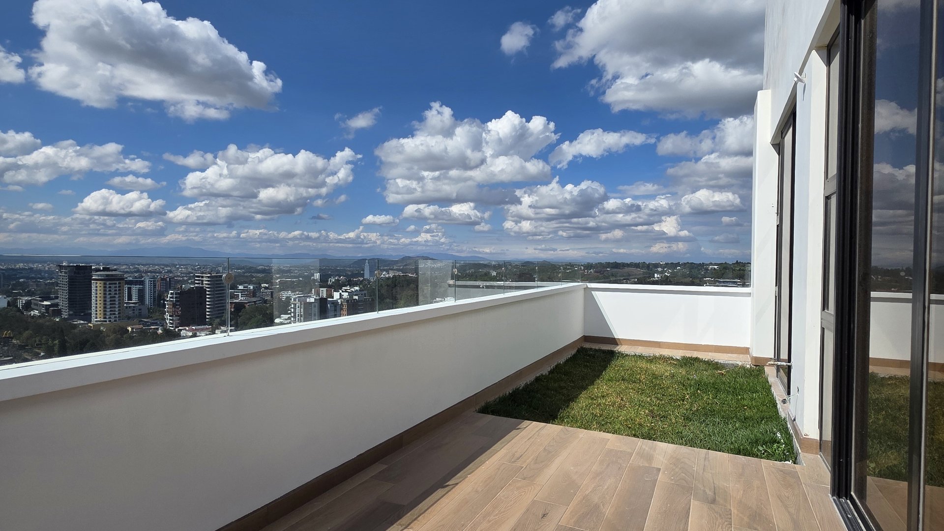 Apartamento con jardin en Venta Z.15 Vista Hermosa