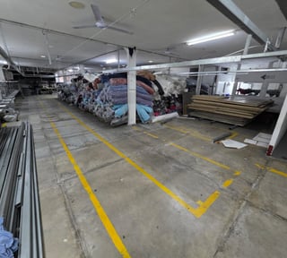 Bodega industrial con oficinas cerca de Calzada Roosevelt Ref-5465