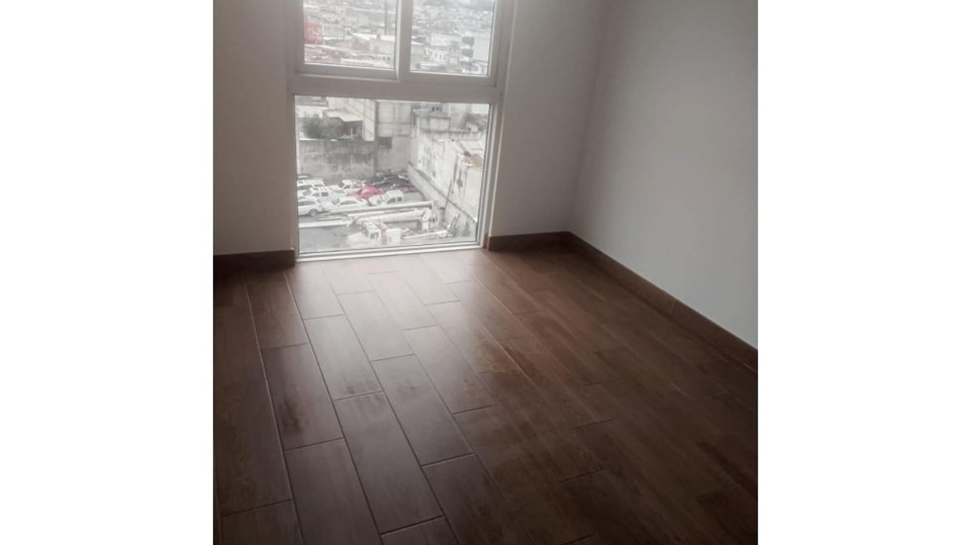  APARTAMENTO EN VENTA – 3 HAB + BALCÓN | EDIFICIO ROQUE | ZONA 2 - Miniatura 5