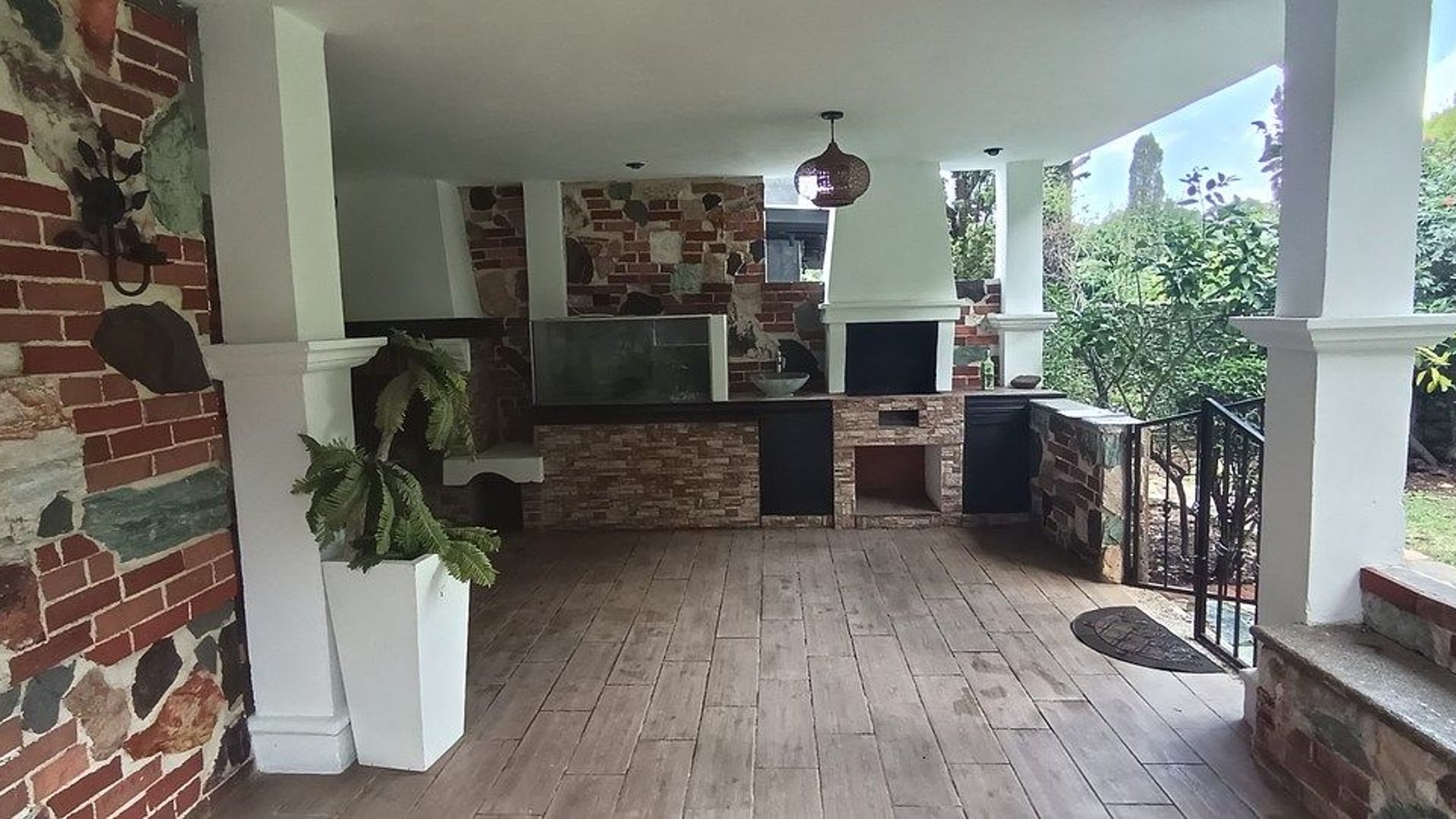 Casa en VENTA  en La Fontana Carretera a El Salvador - Miniatura 2