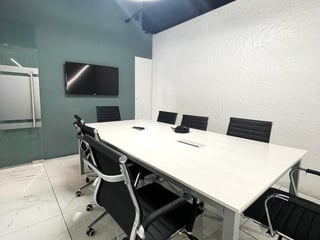 Oficina en Alquiler en Zona 10 - 5