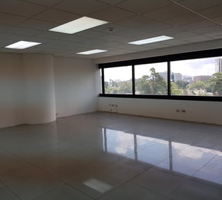 Oficina en RENTA edificio exclusivo  zona 10 Guatemala