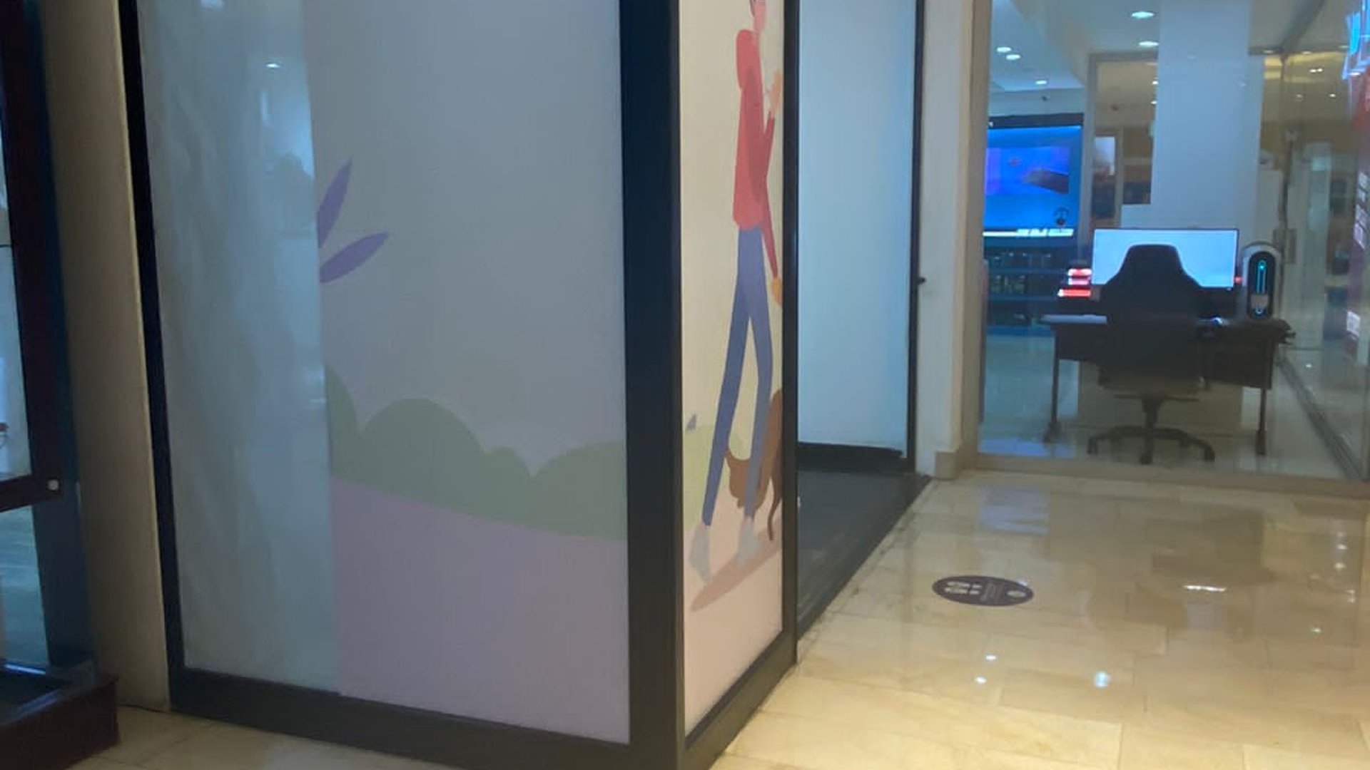Local en Alquiler Centro Comercial La Pradera, zona 10 - Miniatura 6