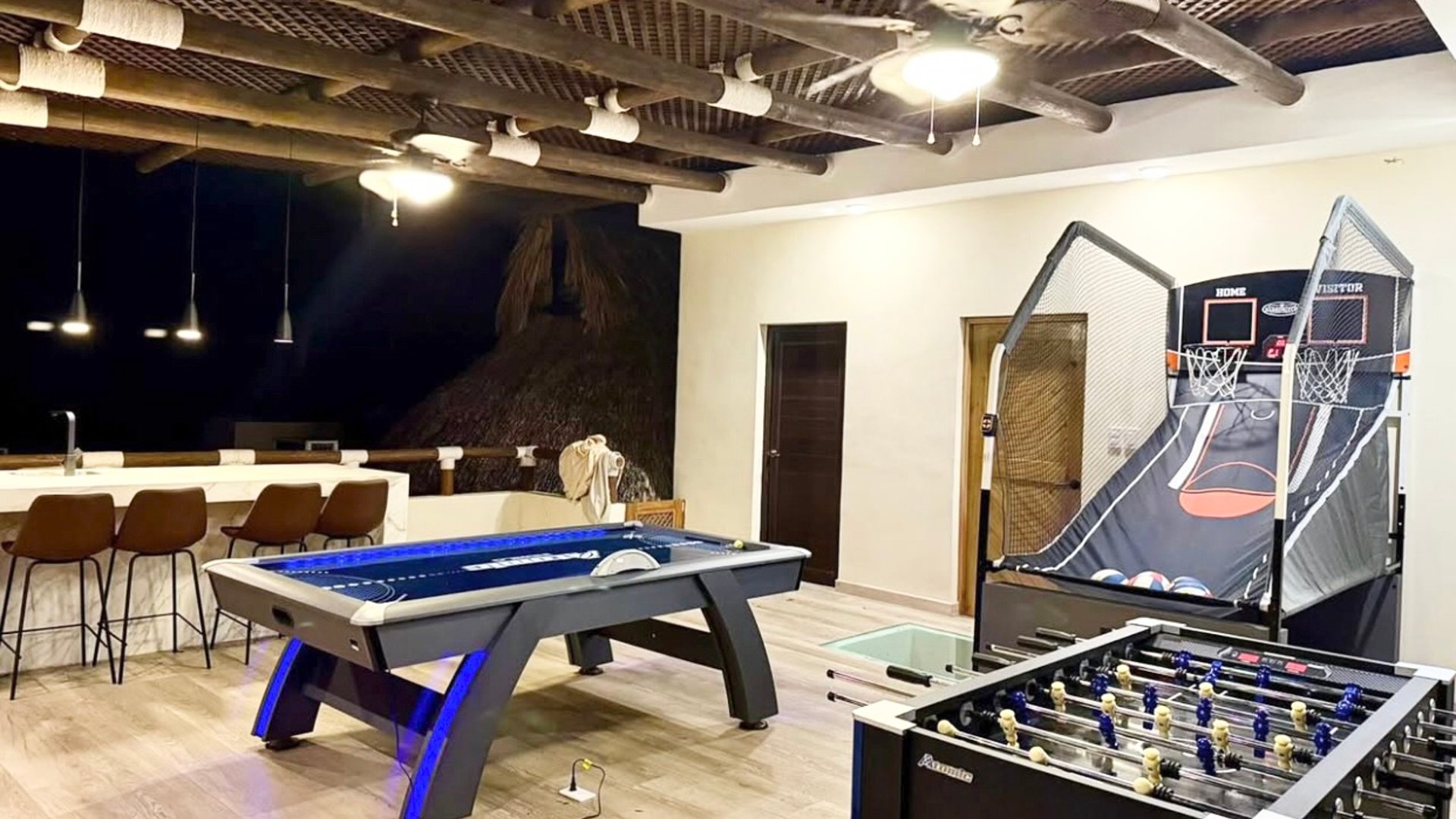 VENTA DE LINDA CASA DE PLAYA DENTRO DE CONDOMINIO - MONTERRICO  - Miniatura 15