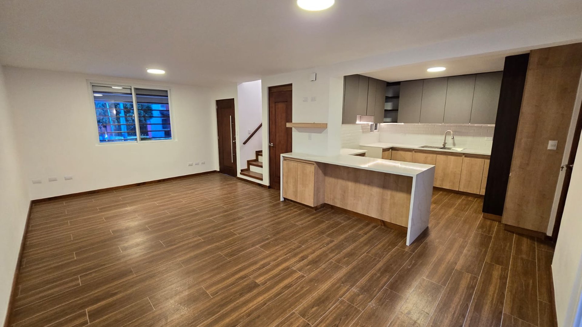 VENDO CASA EN ZONA 12 VIENTOS DEL VALLE - Miniatura 9