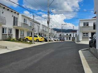 Casa en Renta - Condominio Almería San José Pinula - 2
