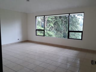 Casa en VENTA en Residencial San Antonio Carretera a El Salvador - Image 11