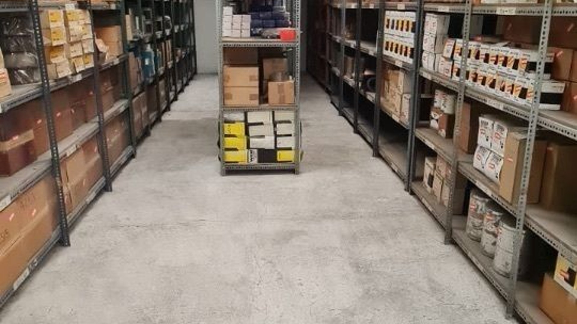 BODEGA EN VENTA SOBRE AGUILAR BATRES, zona 11