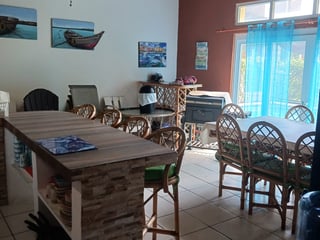 Vendo casa en Monterrico dentro de Condominio km 5.3 - 4