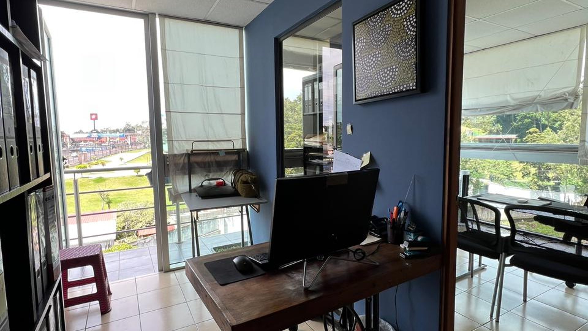 Alquilo Oficina en Edificio Scena Business Center 
