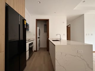 Apartamento en Alquiler Edificio Ferré Diez, zona 10 - 4