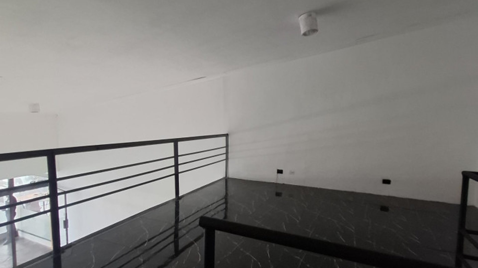 Local comercial en Alquiler en Zona 10 Guatemala - Miniatura 5