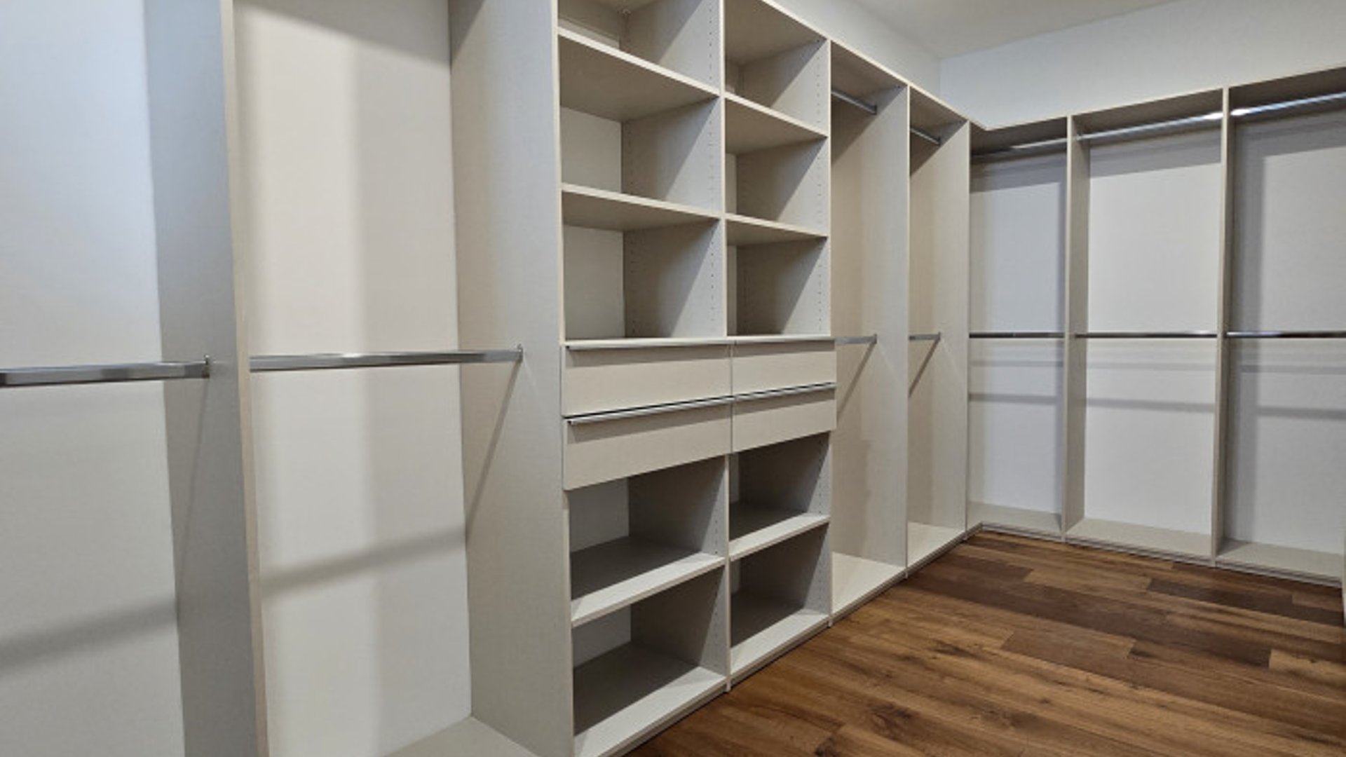 En venta casa en zona 16 El Pulte Guatemala - Miniatura 11