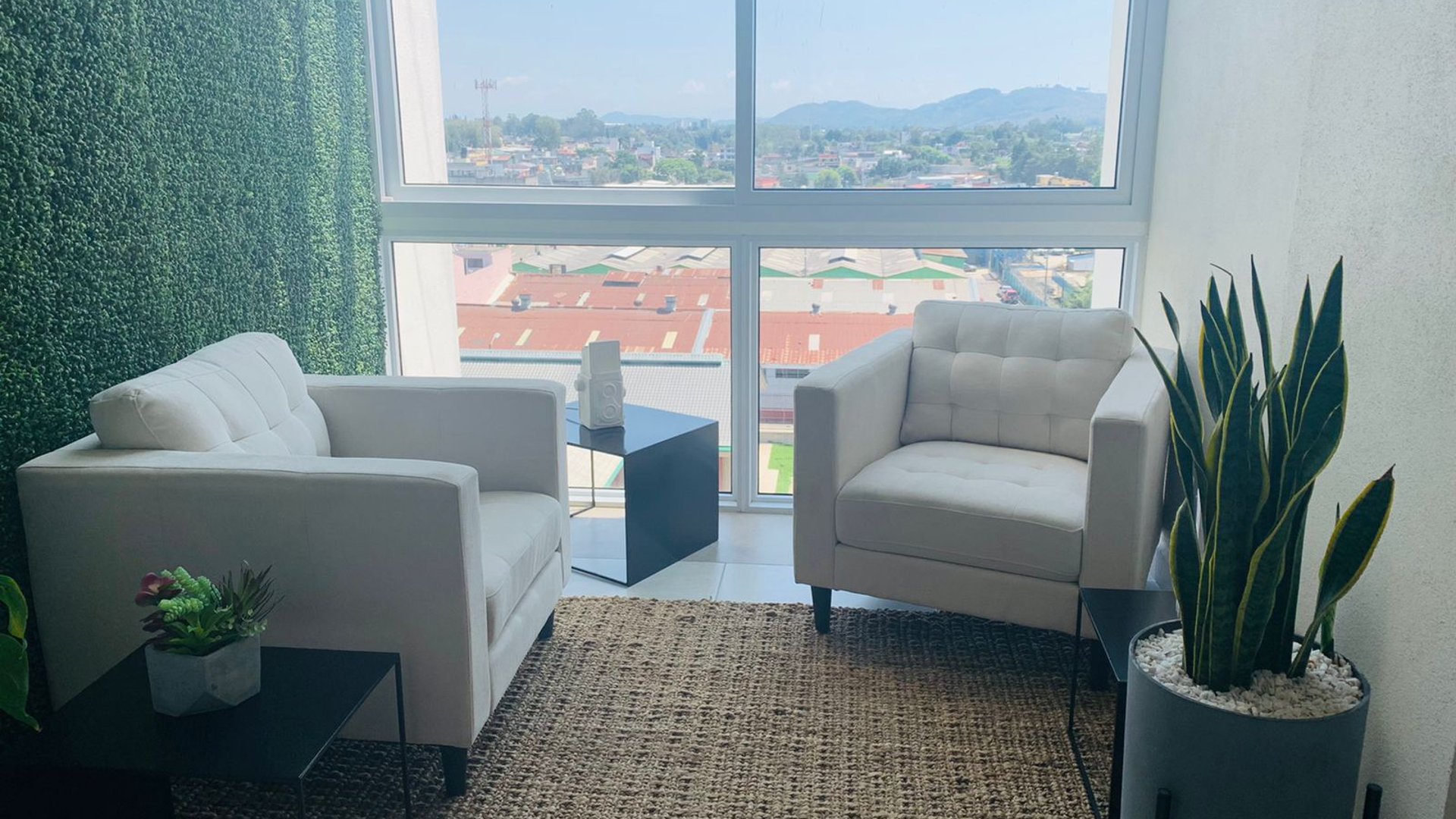 Rento / Vendo Lindo apartamento totalmente nuevo en Zona 5 - Miniatura 3