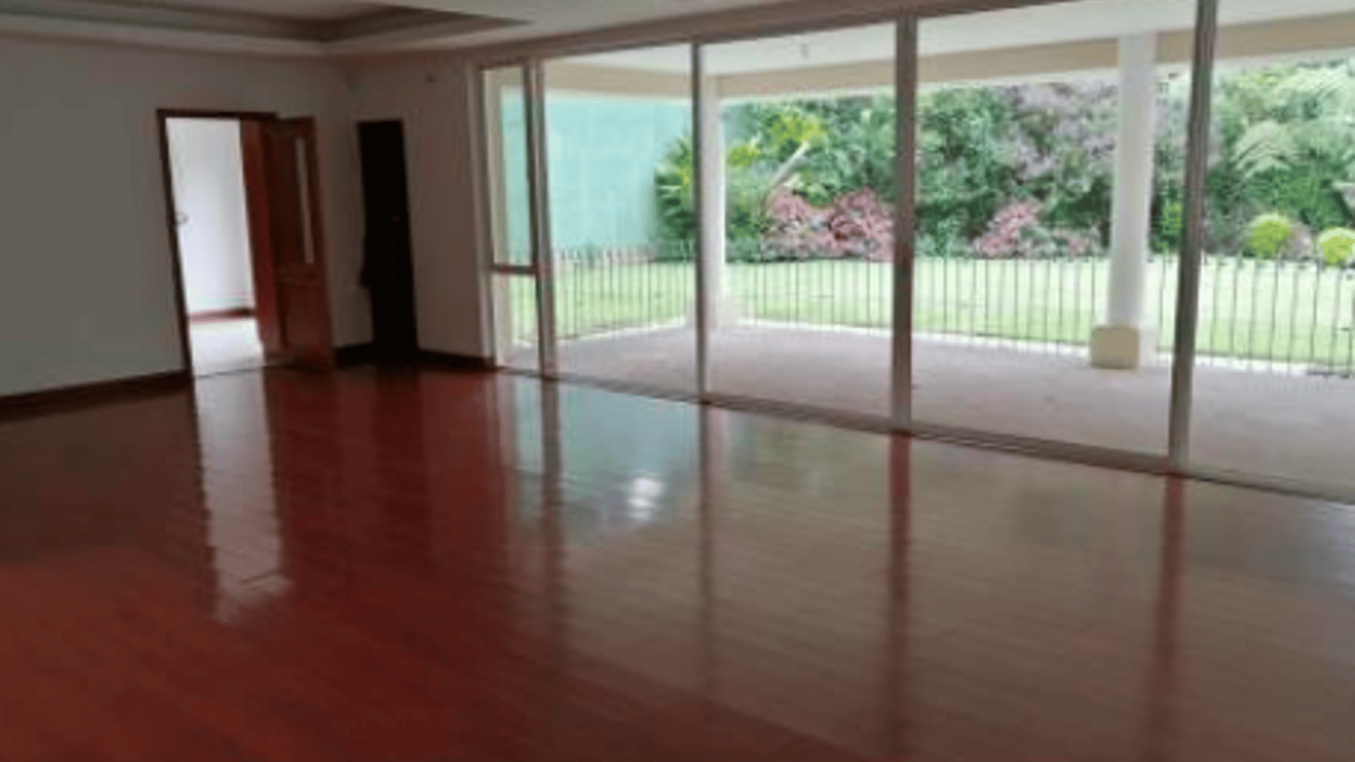 Portal del Bosque/ Casa en venta , CES